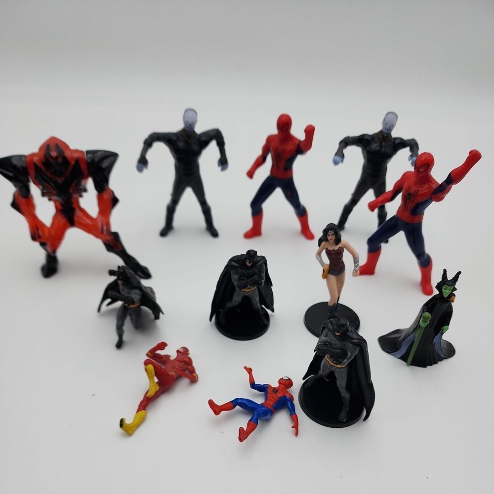 Marvel Dc Comics Metal Mini Figures Plus Other Figures Lot Of 12 Toy